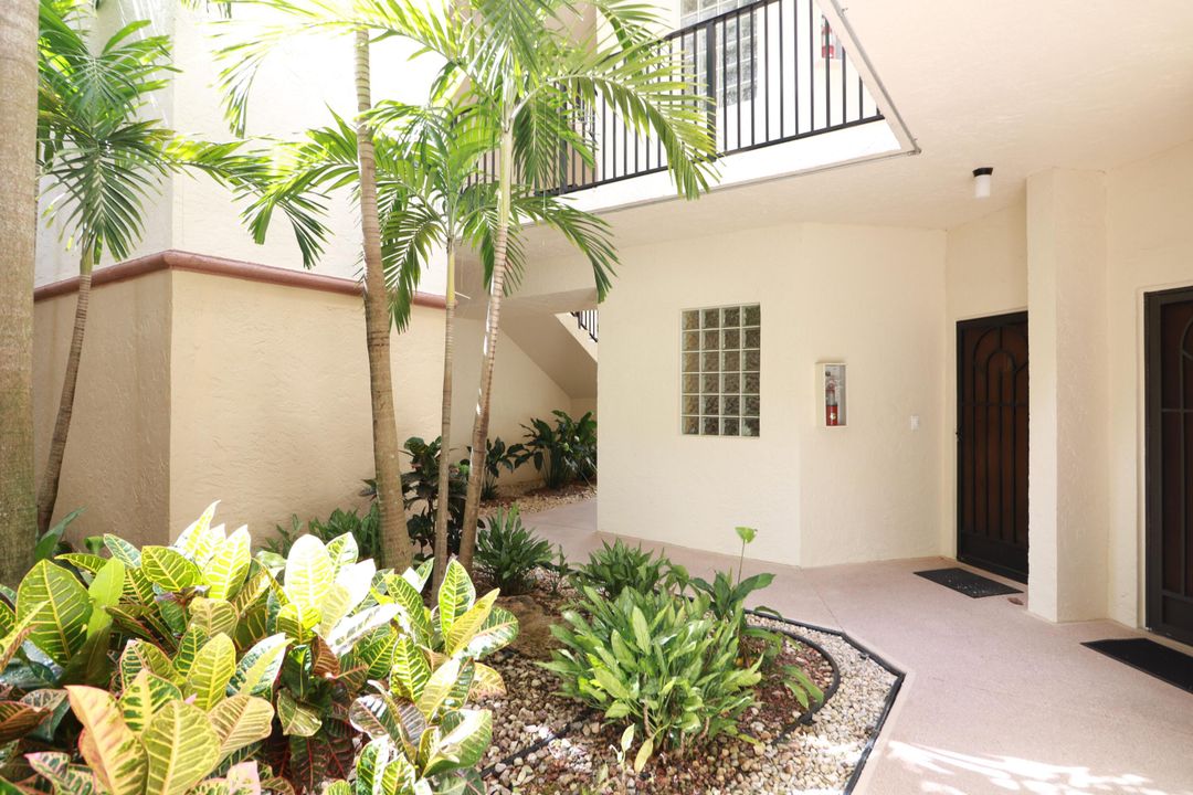 Active With Contract: $139,900 (3 beds, 2 baths, 1115 Square Feet)