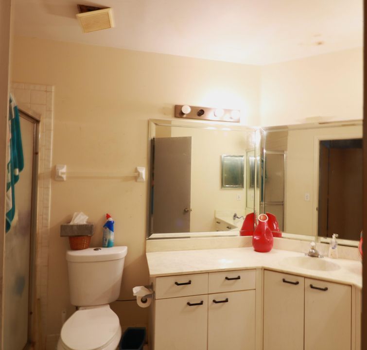 Active With Contract: $139,900 (3 beds, 2 baths, 1115 Square Feet)