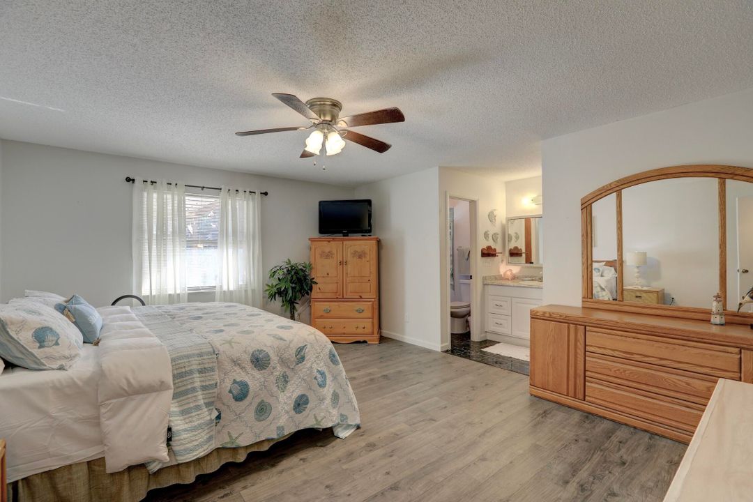 На продажу: $329,000 (2 спален, 2 ванн, 1181 Квадратных фут)