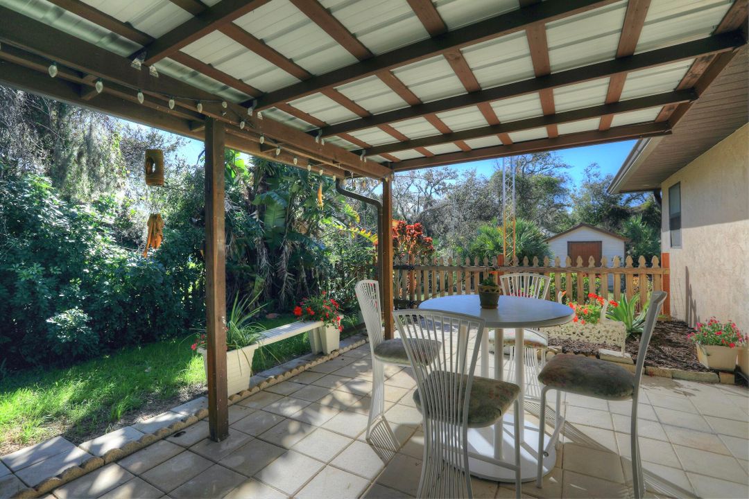 На продажу: $329,000 (2 спален, 2 ванн, 1181 Квадратных фут)