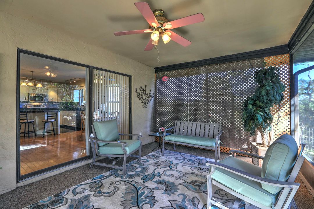 На продажу: $329,000 (2 спален, 2 ванн, 1181 Квадратных фут)