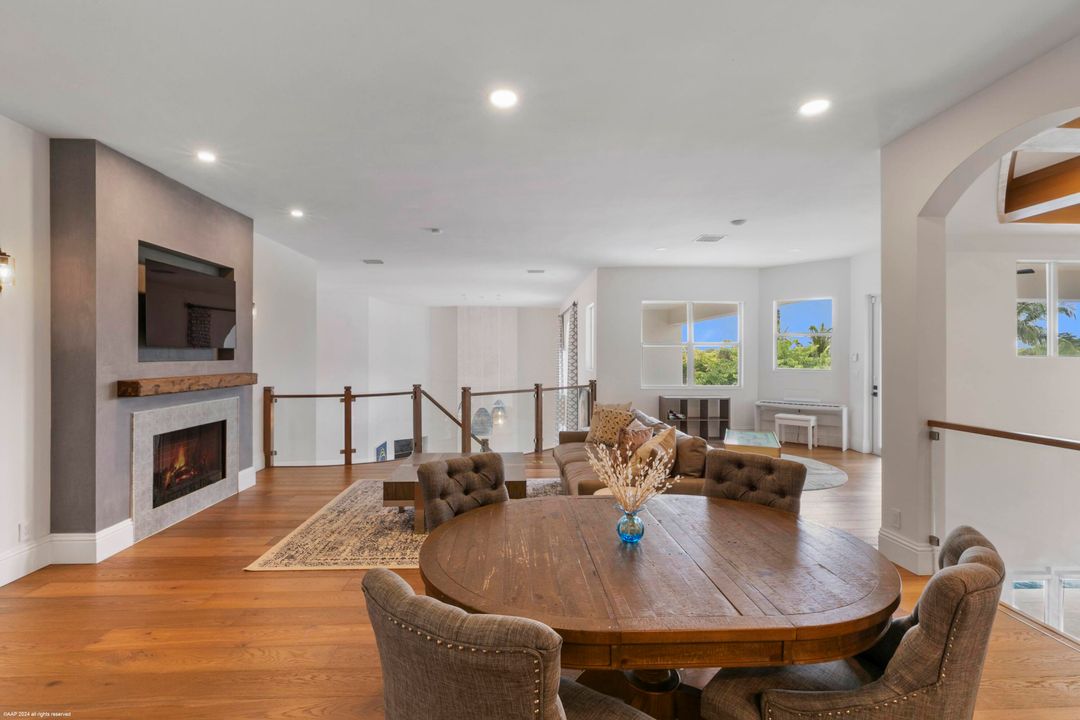 En Venta: $4,450,000 (6 camas, 5 baños, 5721 Pies cuadrados)