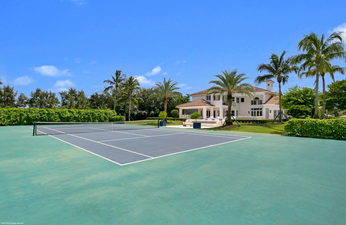 En Venta: $4,450,000 (6 camas, 5 baños, 5721 Pies cuadrados)