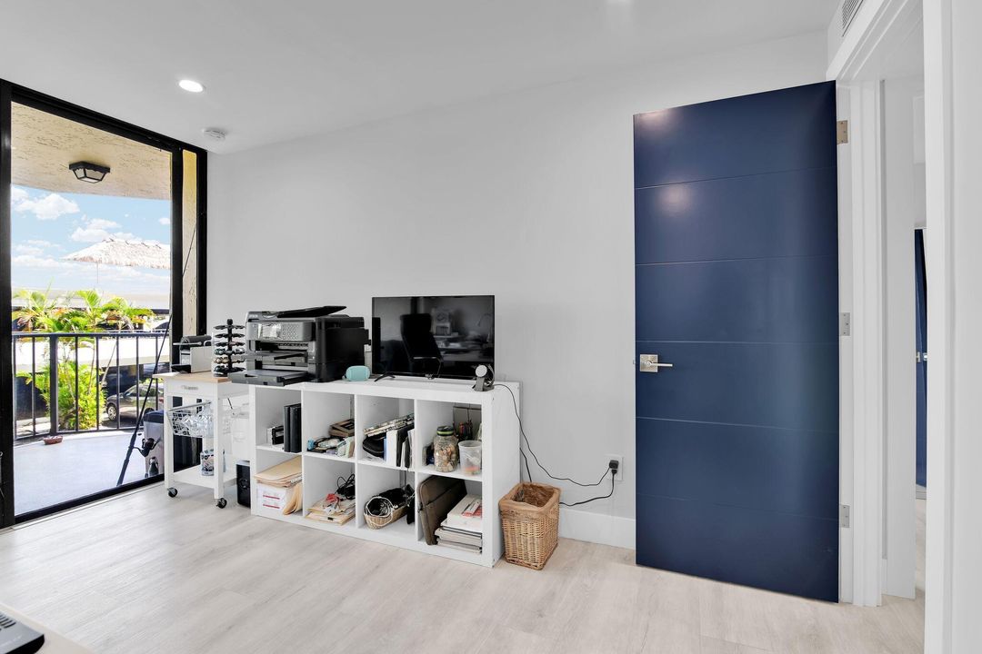 Active With Contract: $7,500 (3 beds, 2 baths, 1749 Square Feet)