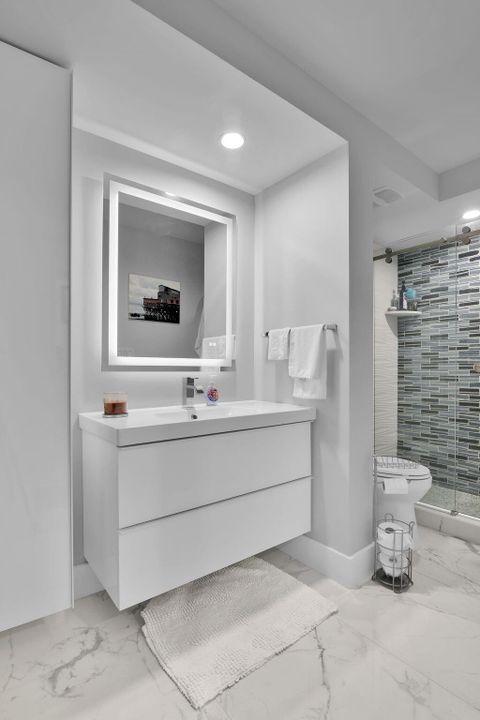 Active With Contract: $7,500 (3 beds, 2 baths, 1749 Square Feet)