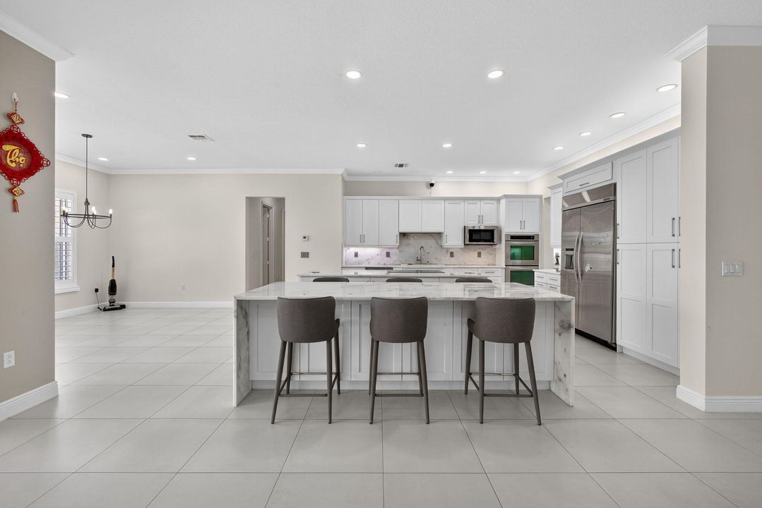 For Sale: $1,675,000 (5 beds, 5 baths, 5695 Square Feet)