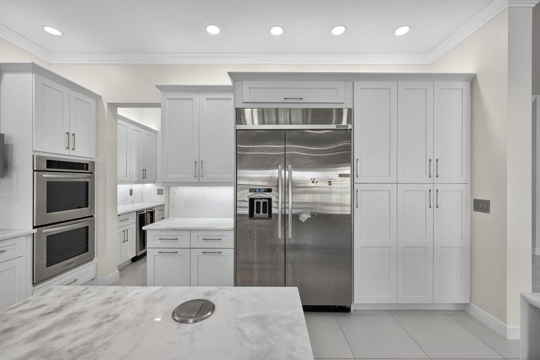 For Sale: $1,675,000 (5 beds, 5 baths, 5695 Square Feet)