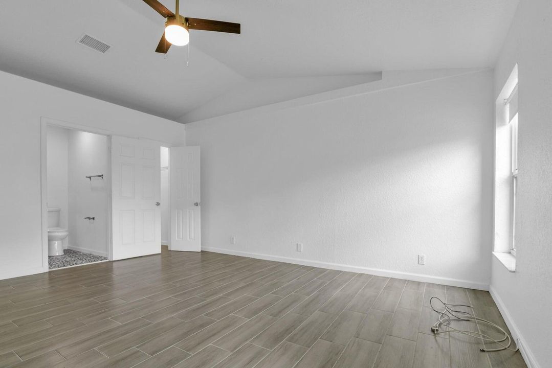 For Rent: $3,500 (4 beds, 8 baths, 5840 Square Feet)