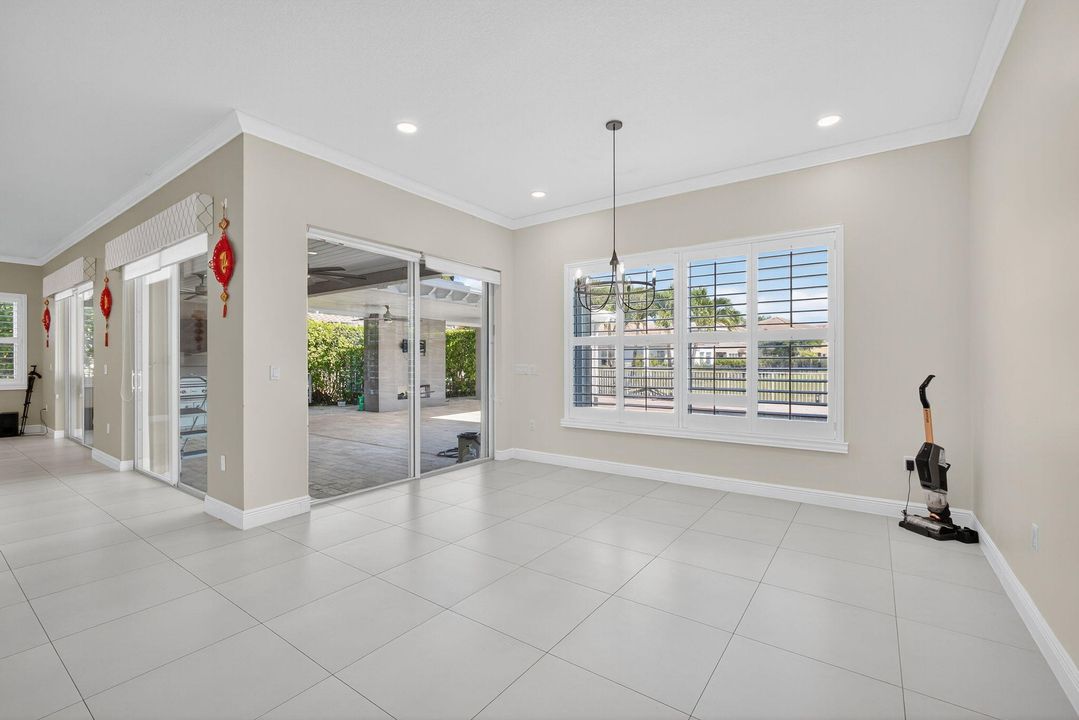 For Sale: $1,675,000 (5 beds, 5 baths, 5695 Square Feet)