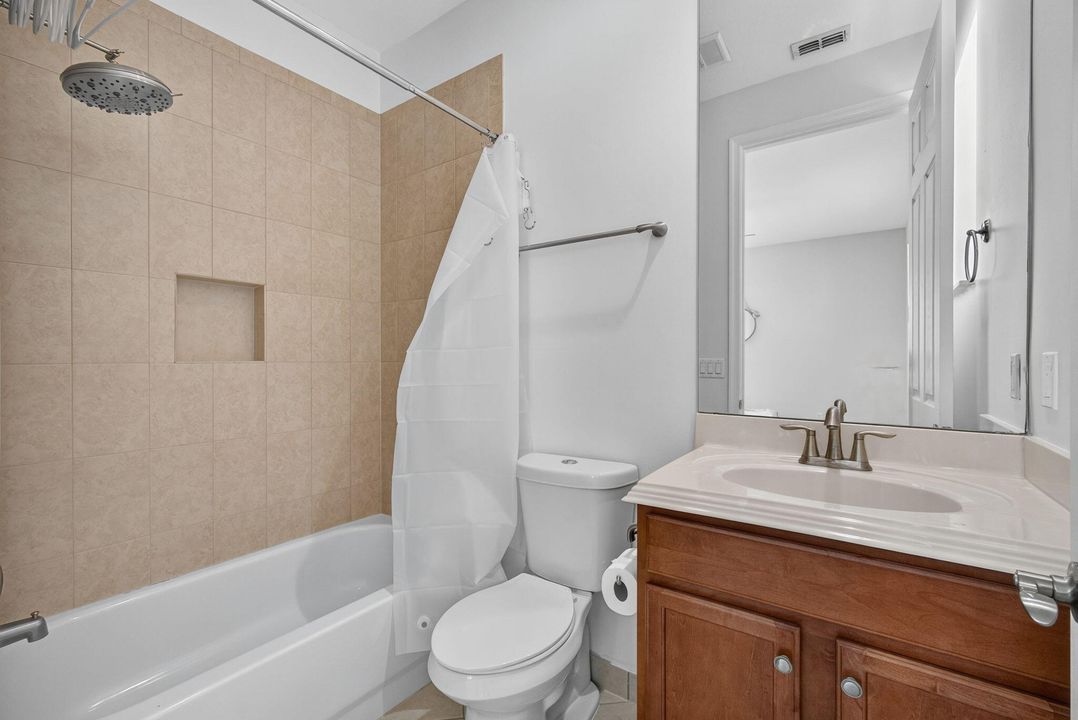 For Sale: $1,675,000 (5 beds, 5 baths, 5695 Square Feet)