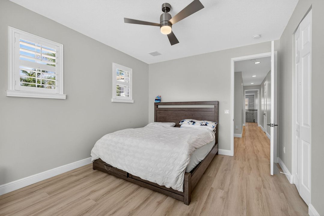 For Sale: $1,675,000 (5 beds, 5 baths, 5695 Square Feet)