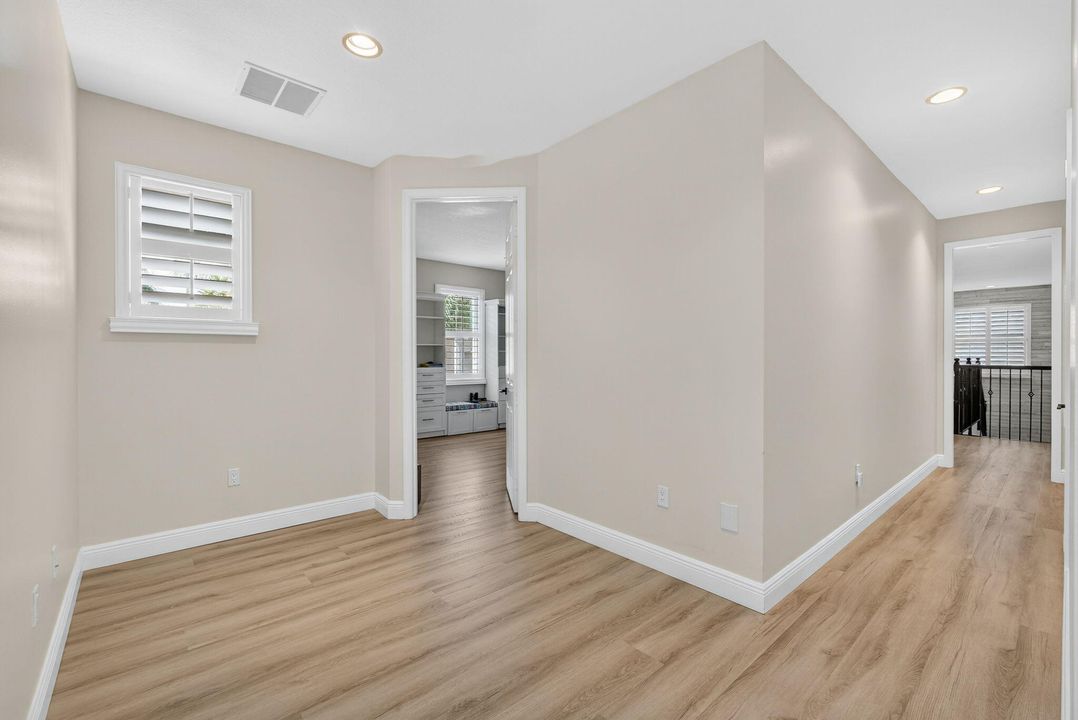 For Sale: $1,675,000 (5 beds, 5 baths, 5695 Square Feet)