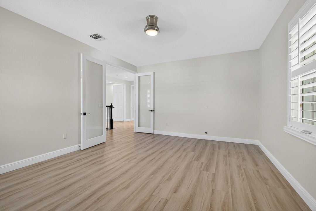 For Sale: $1,675,000 (5 beds, 5 baths, 5695 Square Feet)