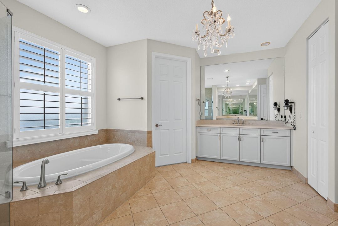 For Sale: $1,675,000 (5 beds, 5 baths, 5695 Square Feet)