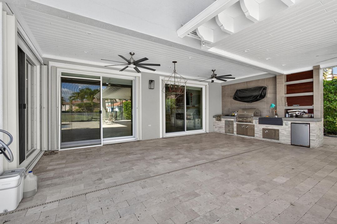 For Sale: $1,675,000 (5 beds, 5 baths, 5695 Square Feet)