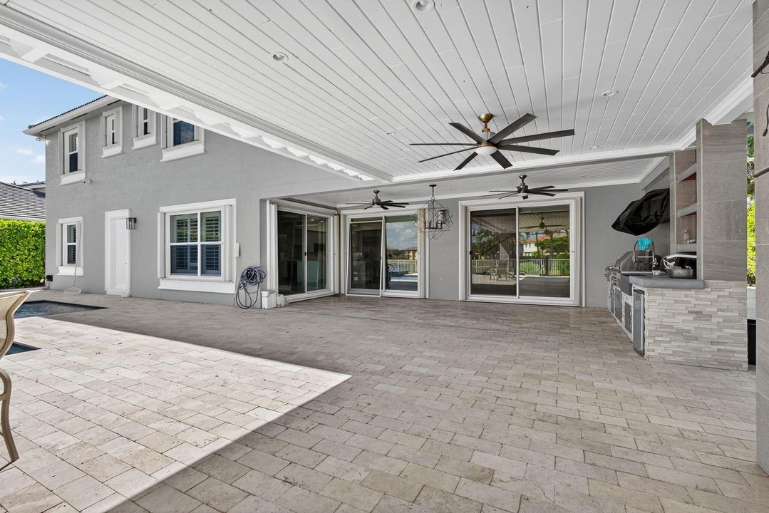 For Sale: $1,675,000 (5 beds, 5 baths, 5695 Square Feet)