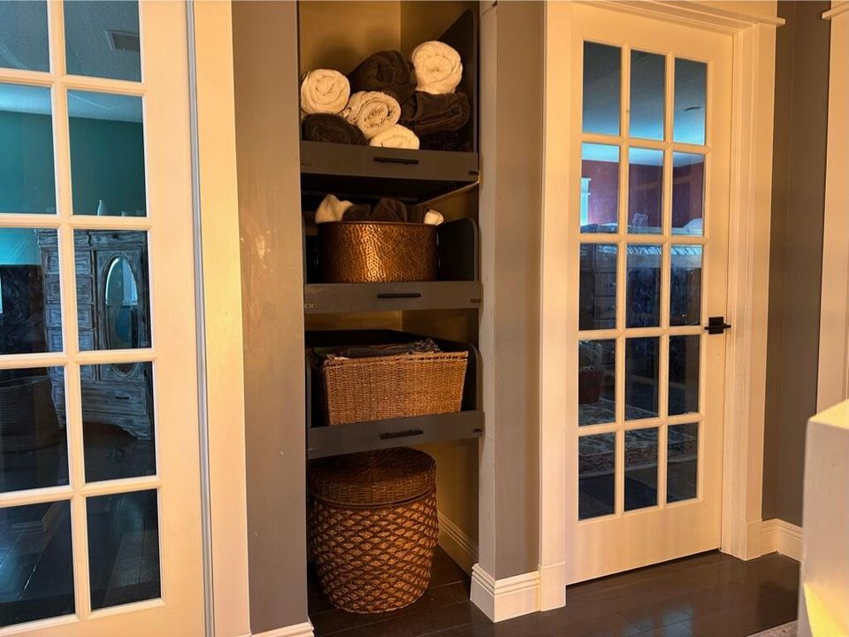 For Rent: $9,500 (4 beds, 2 baths, 2794 Square Feet)