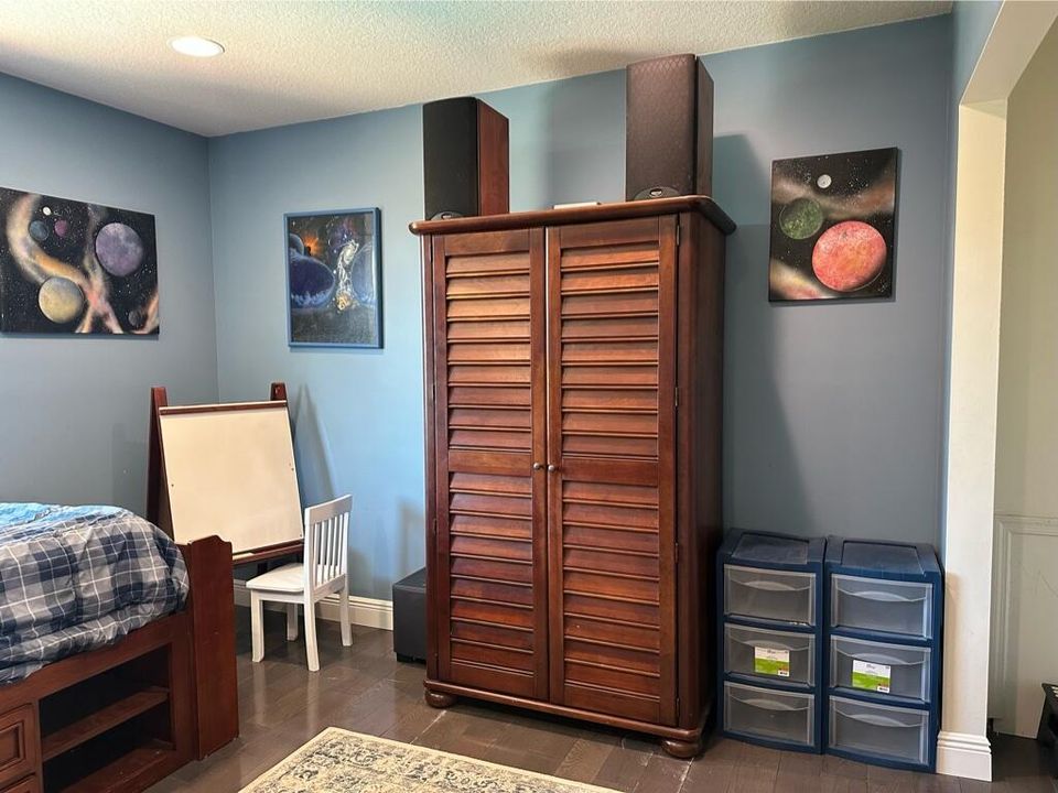 For Rent: $9,500 (4 beds, 2 baths, 2794 Square Feet)