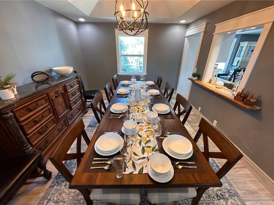 For Rent: $9,500 (4 beds, 2 baths, 2794 Square Feet)