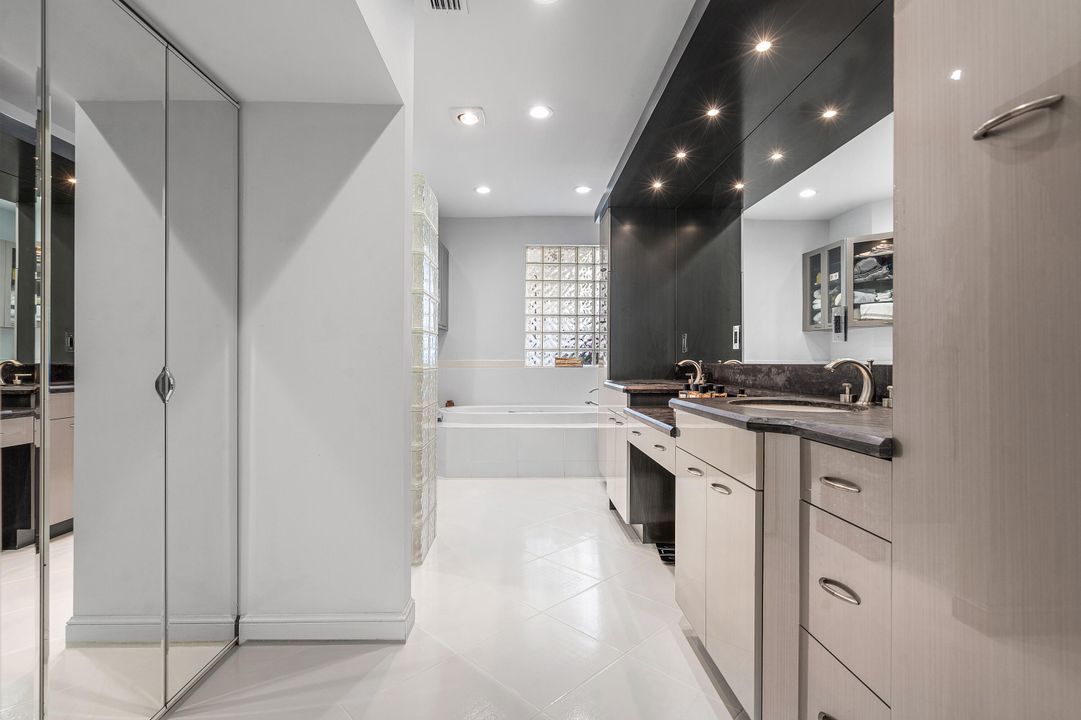 Active With Contract: $1,079,000 (3 beds, 2 baths, 2150 Square Feet)