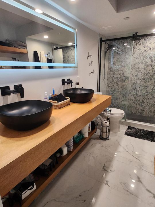 Active With Contract: $7,500 (3 beds, 2 baths, 1749 Square Feet)