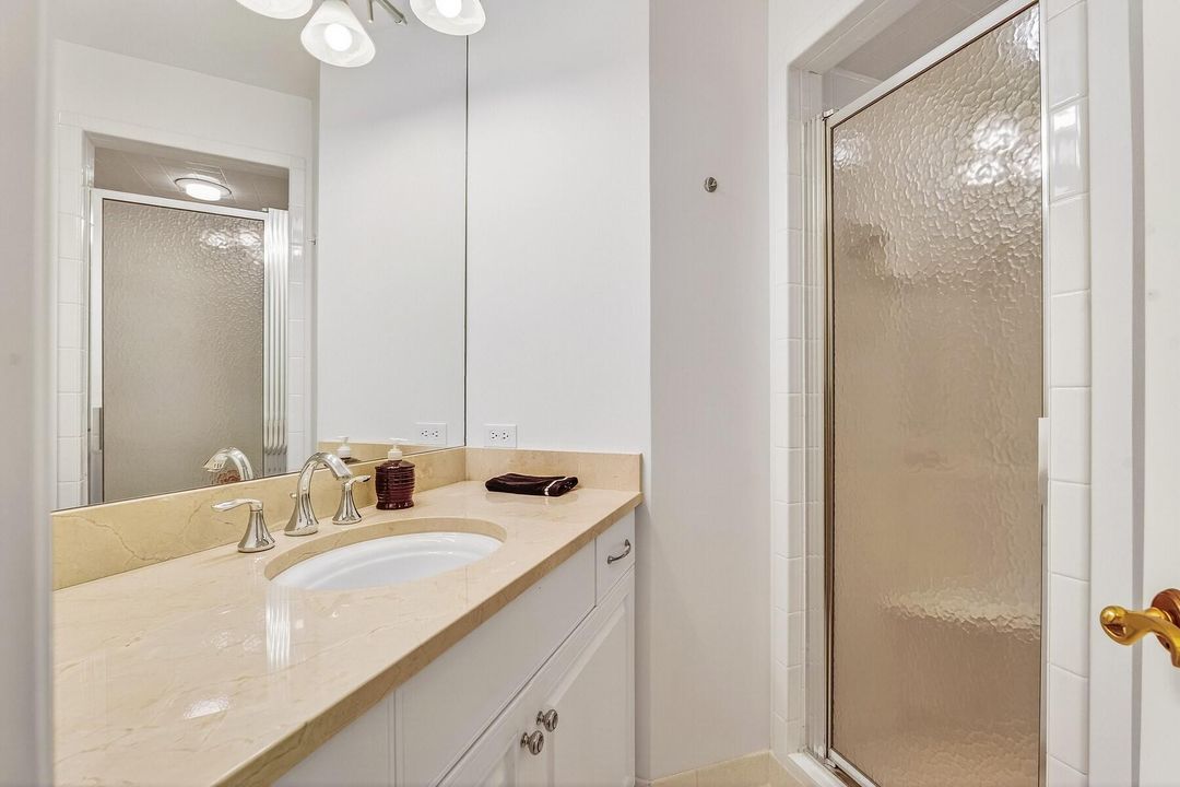 待售: $699,000 (2 贝兹, 3 浴室, 2050 平方英尺)