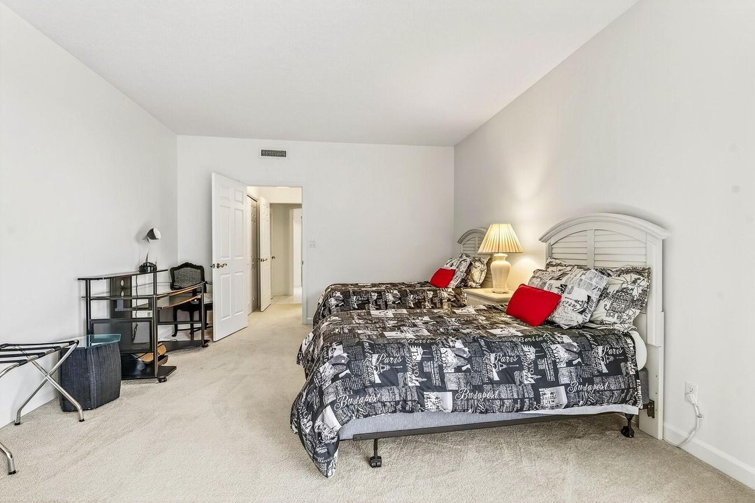 待售: $699,000 (2 贝兹, 3 浴室, 2050 平方英尺)