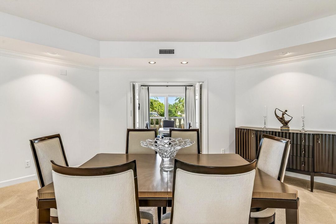 待售: $699,000 (2 贝兹, 3 浴室, 2050 平方英尺)