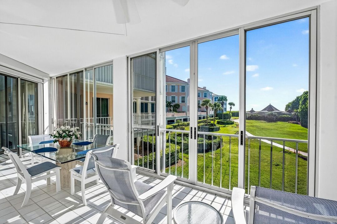 待售: $699,000 (2 贝兹, 3 浴室, 2050 平方英尺)