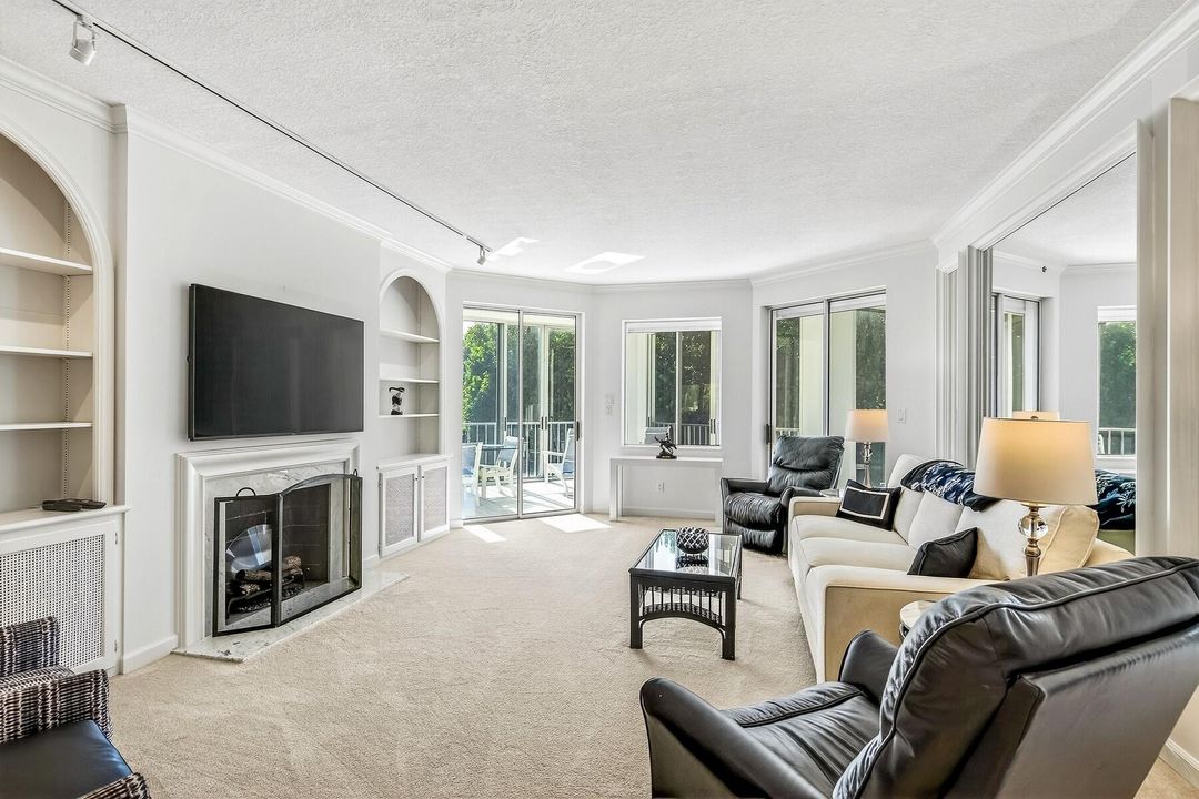 待售: $699,000 (2 贝兹, 3 浴室, 2050 平方英尺)