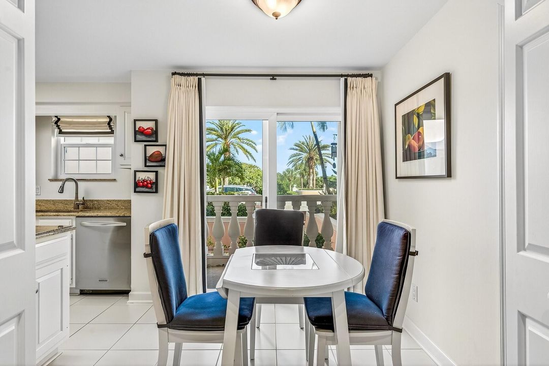 待售: $699,000 (2 贝兹, 3 浴室, 2050 平方英尺)