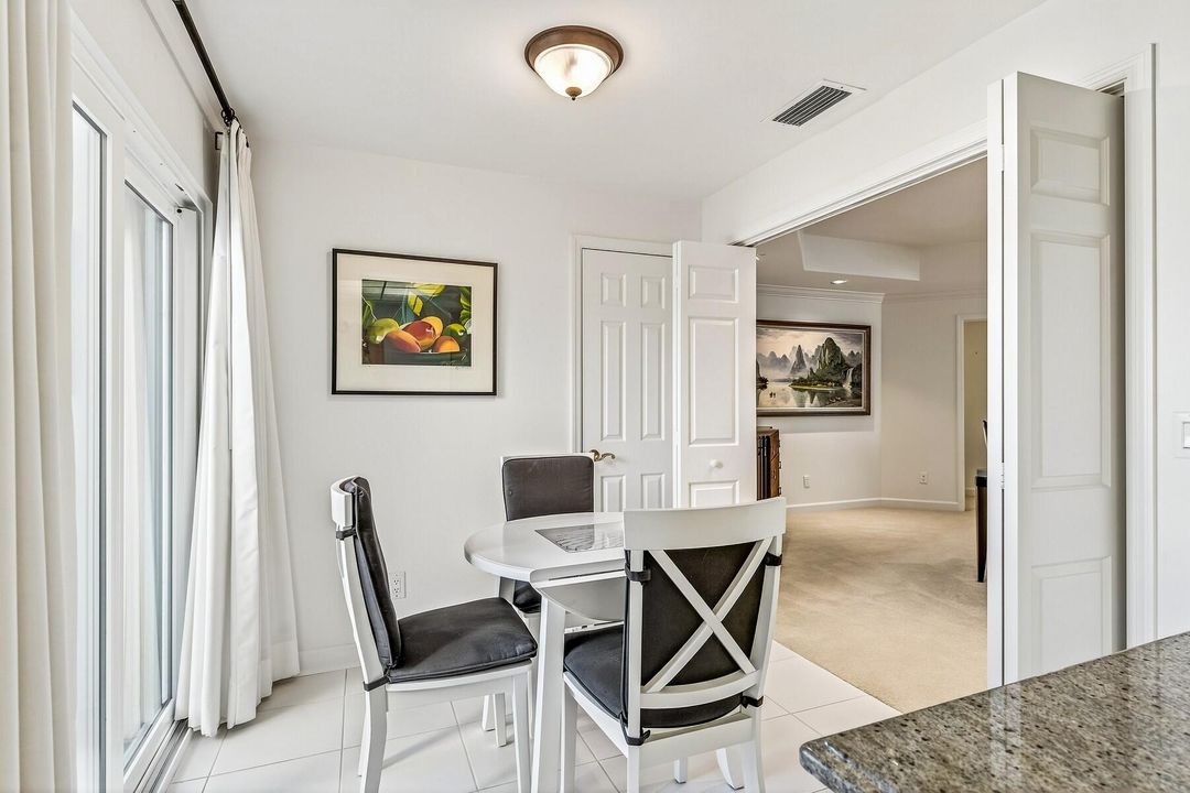 待售: $699,000 (2 贝兹, 3 浴室, 2050 平方英尺)