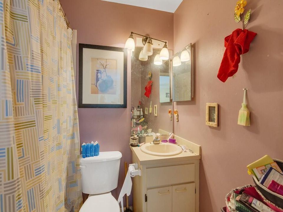 Activo con contrato: $185,000 (2 camas, 2 baños, 951 Pies cuadrados)