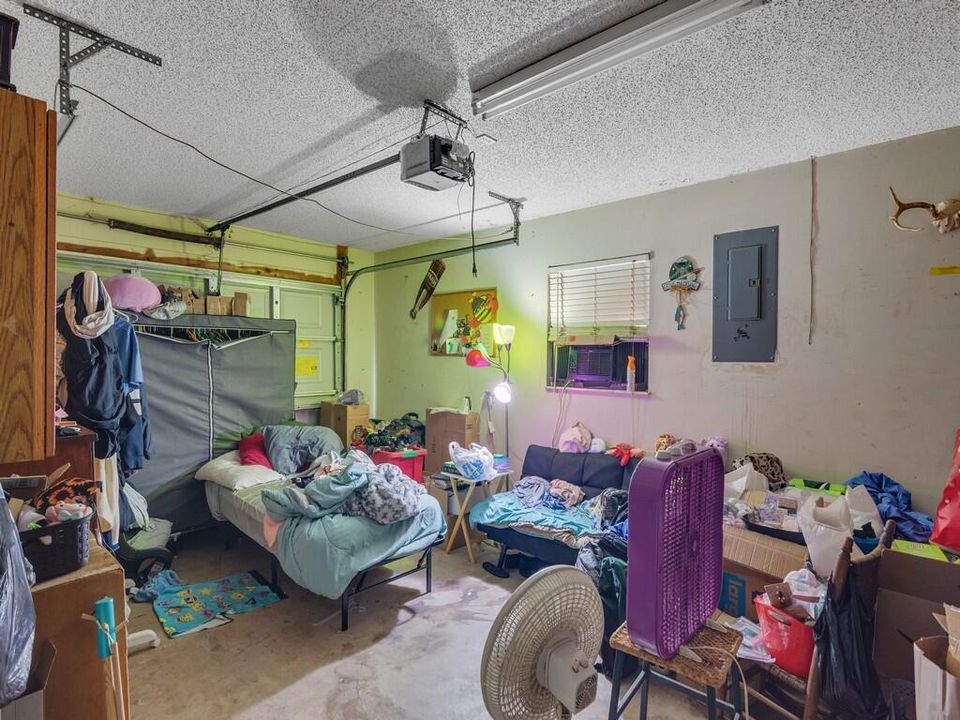 Activo con contrato: $185,000 (2 camas, 2 baños, 951 Pies cuadrados)