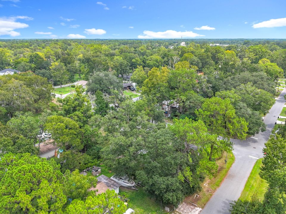 待售: $120,000 (3 贝兹, 1 浴室, 924 平方英尺)