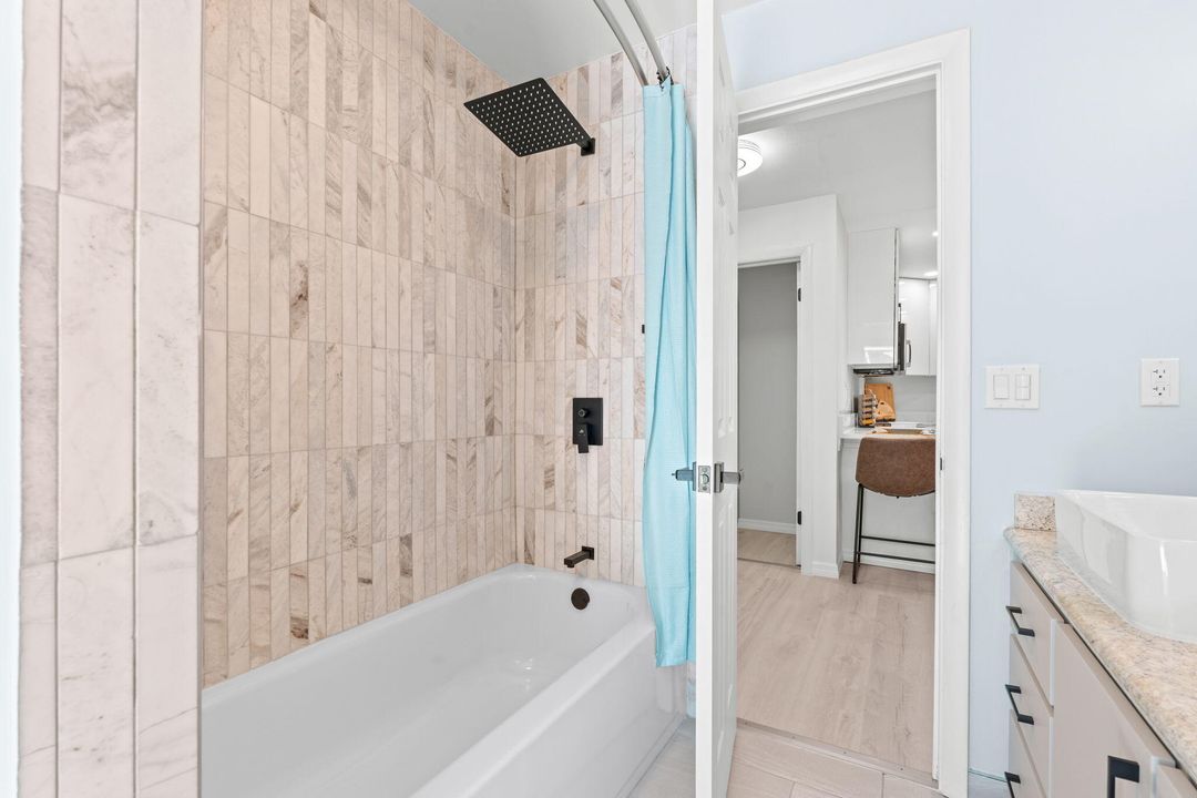 For Sale: $1,499,000 (3 beds, 2 baths, 1776 Square Feet)