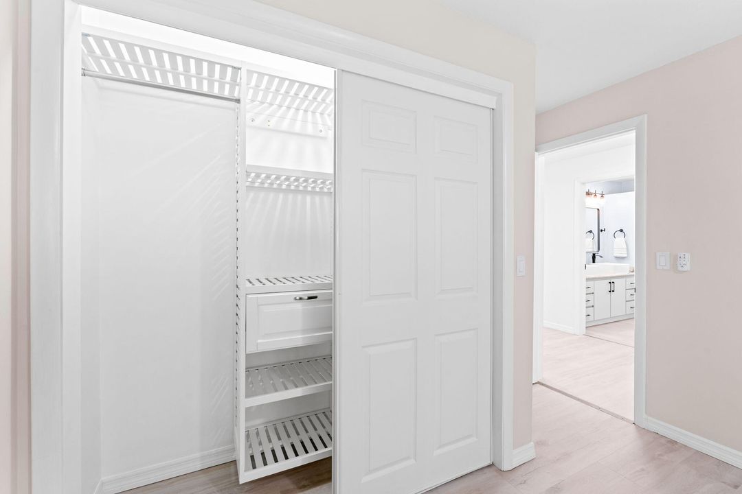 For Sale: $1,499,000 (3 beds, 2 baths, 1776 Square Feet)