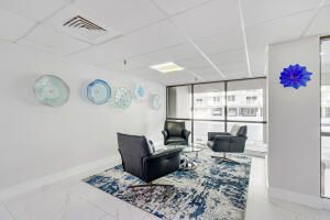 Active With Contract: $565,000 (2 beds, 2 baths, 1050 Square Feet)