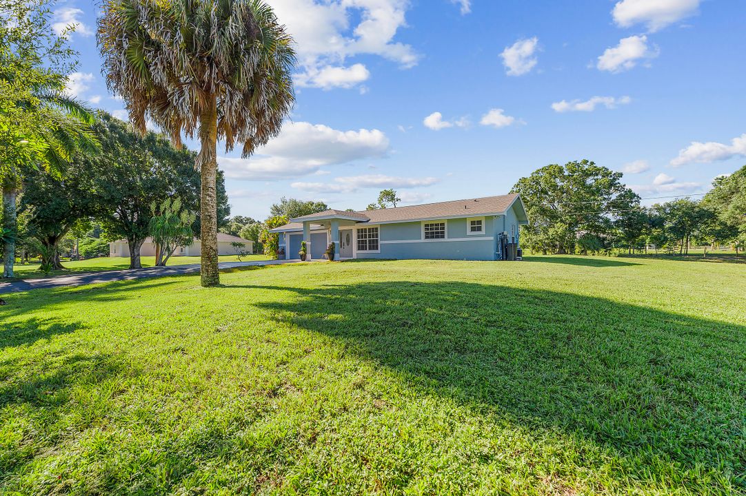 En Venta: $665,000 (3 camas, 3 baños, 1991 Pies cuadrados)