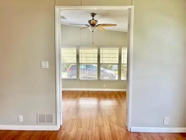 For Sale: $59,999 (3 beds, 2 baths, 1300 Square Feet)