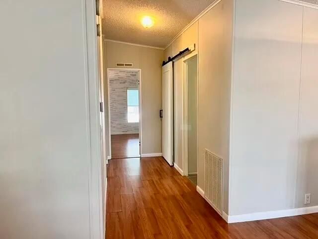 For Sale: $59,999 (3 beds, 2 baths, 1300 Square Feet)