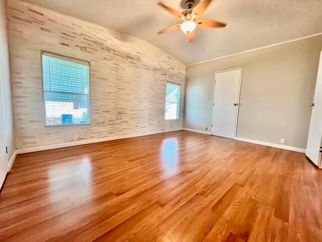 For Sale: $59,999 (3 beds, 2 baths, 1300 Square Feet)