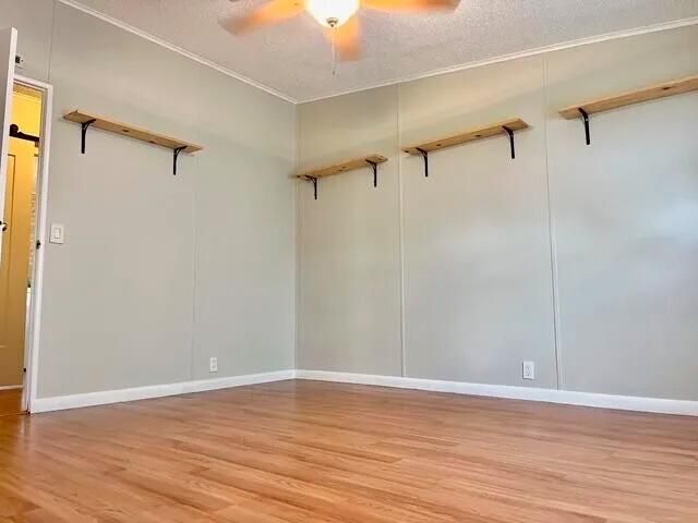 For Sale: $59,999 (3 beds, 2 baths, 1300 Square Feet)