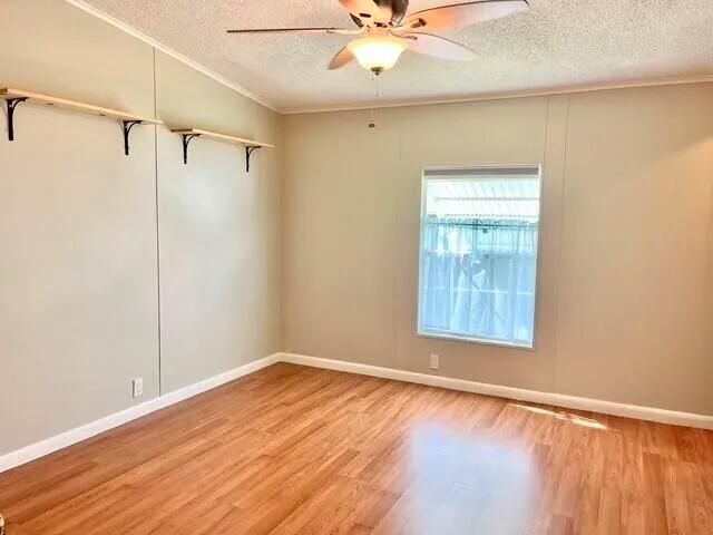 For Sale: $59,999 (3 beds, 2 baths, 1300 Square Feet)