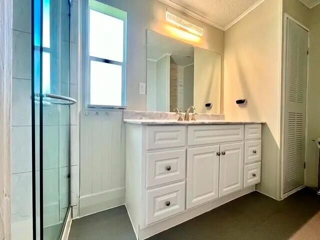 For Sale: $59,999 (3 beds, 2 baths, 1300 Square Feet)