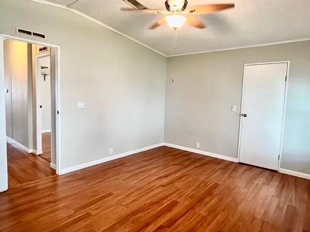 For Sale: $59,999 (3 beds, 2 baths, 1300 Square Feet)