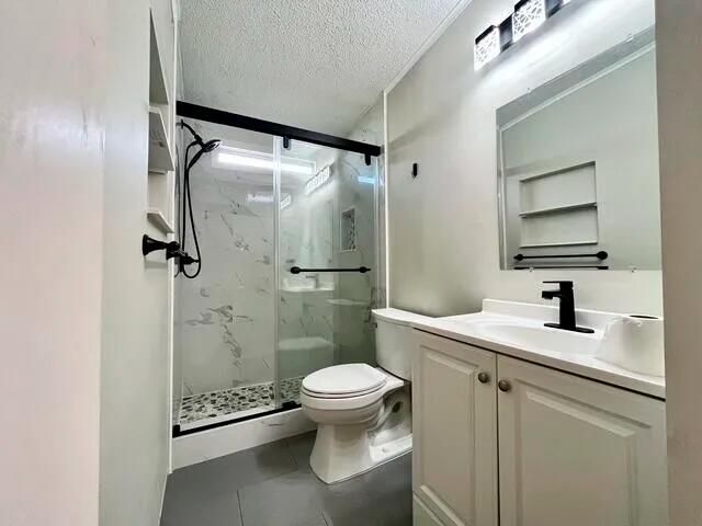 For Sale: $59,999 (3 beds, 2 baths, 1300 Square Feet)