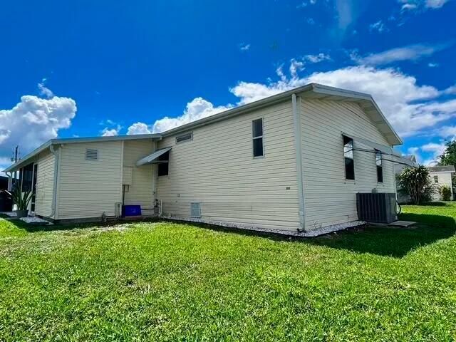 For Sale: $59,999 (3 beds, 2 baths, 1300 Square Feet)