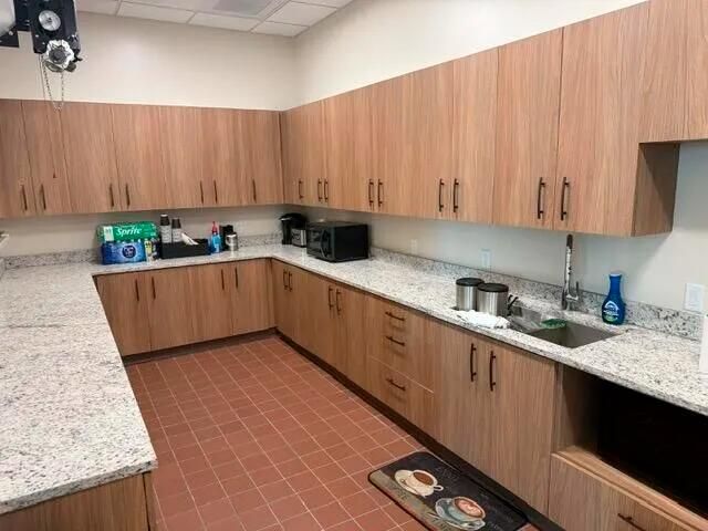 For Sale: $59,999 (3 beds, 2 baths, 1300 Square Feet)