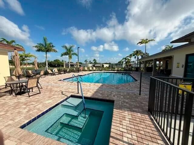 For Sale: $59,999 (3 beds, 2 baths, 1300 Square Feet)